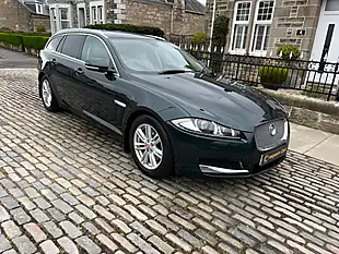 Used 2014 Jaguar Xf Luxury Sportbrake British Racing Green - Interior and Exterior details 9