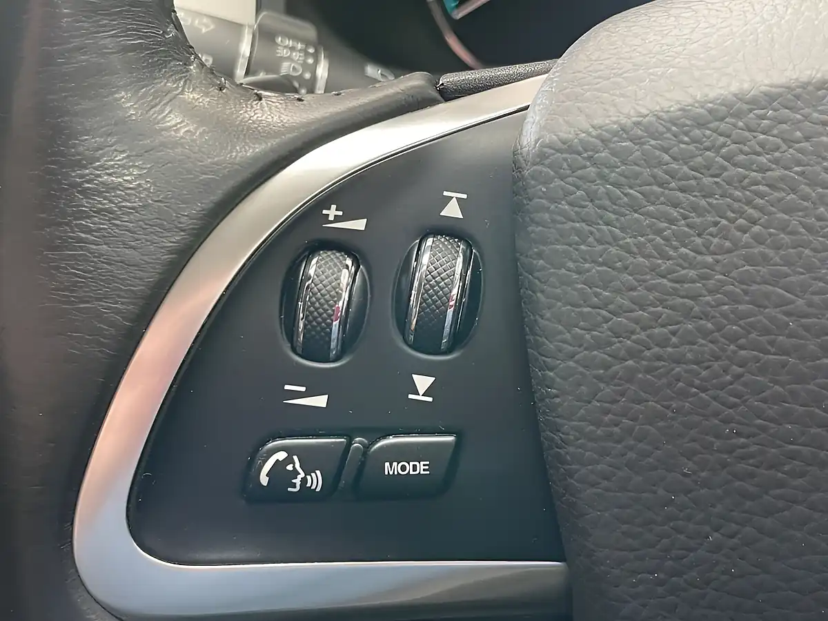 Used 2014 Jaguar Xf Portfolio Black - Interior and Exterior details 17