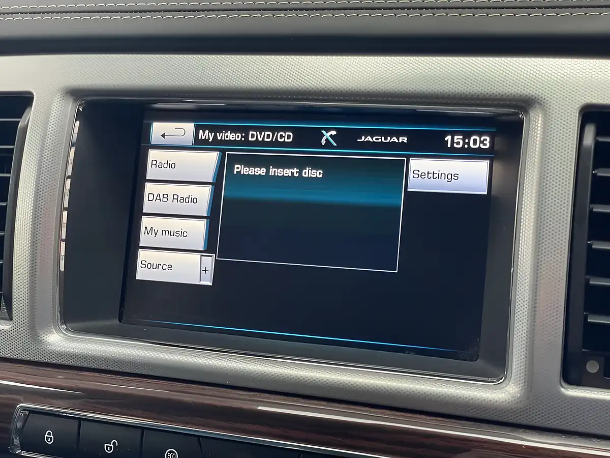Used 2014 Jaguar Xf Portfolio Black - Interior and Exterior details 19
