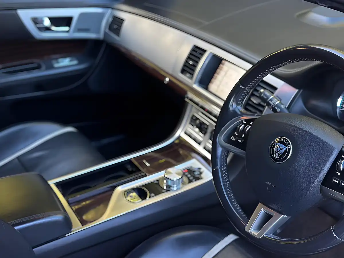 Used 2014 Jaguar Xf Portfolio Black - Interior and Exterior details 14