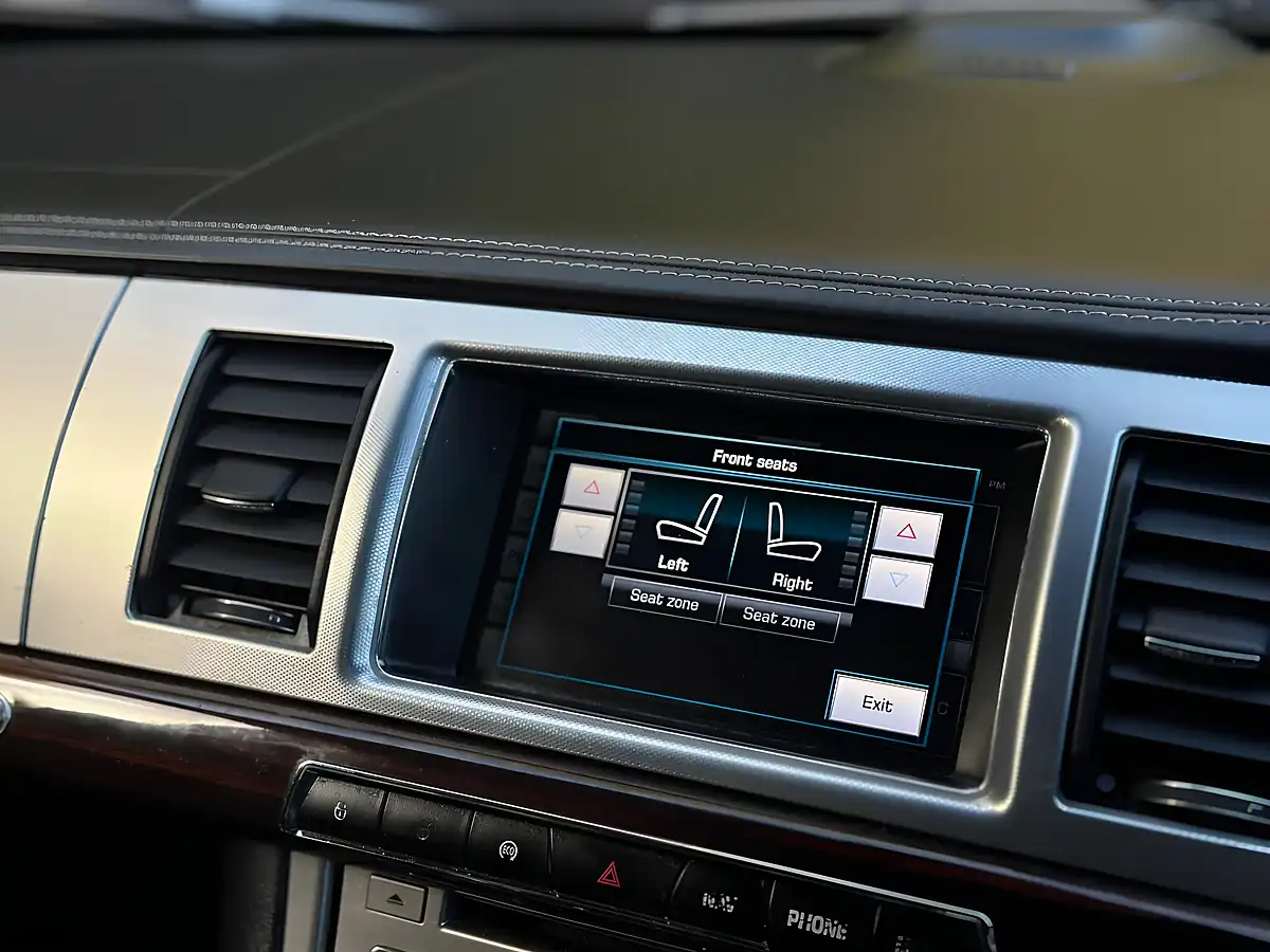 Used 2014 Jaguar Xf Portfolio Black - Interior and Exterior details 19