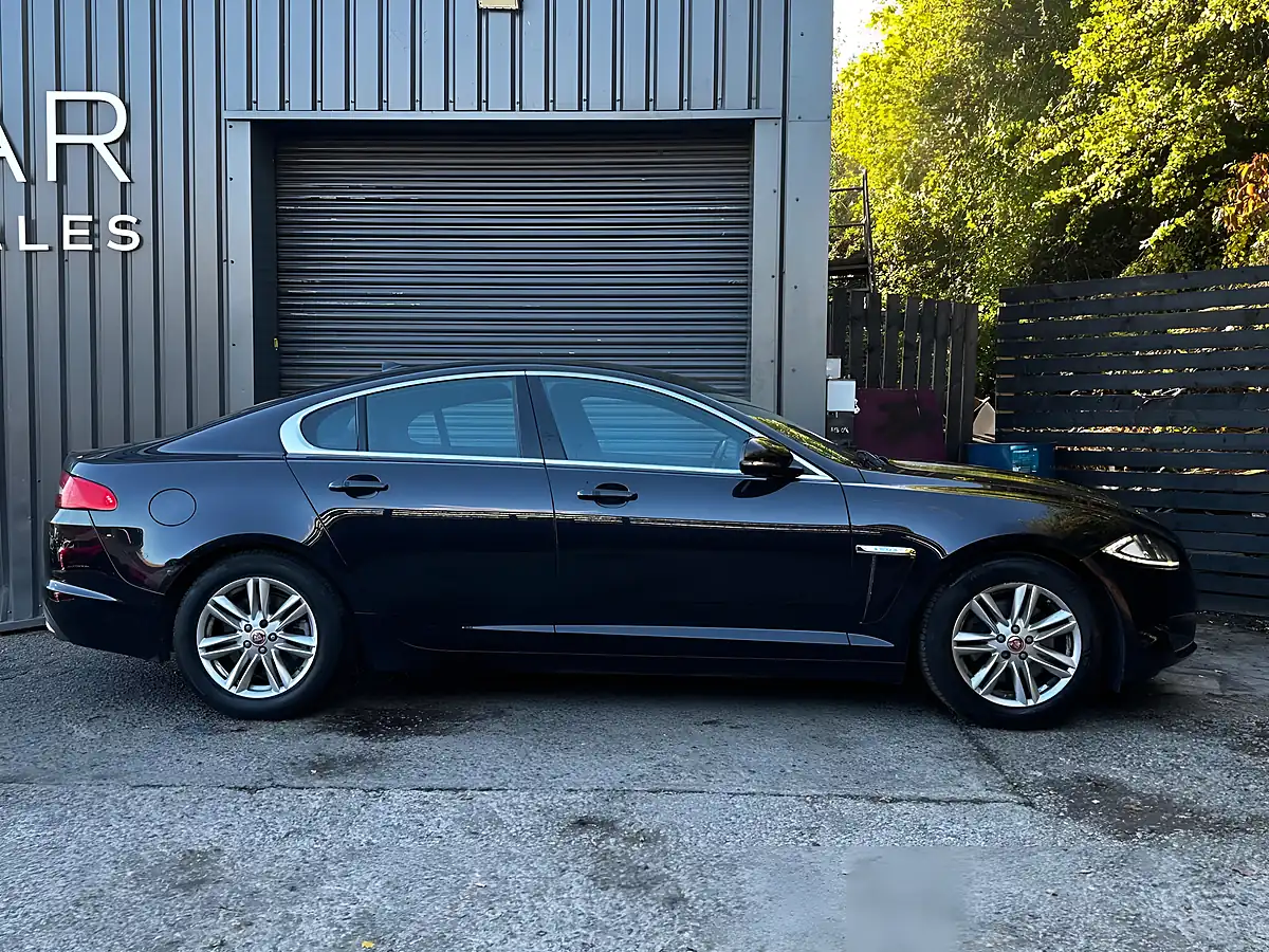Used 2014 Jaguar Xf Portfolio Black - Interior and Exterior details 4
