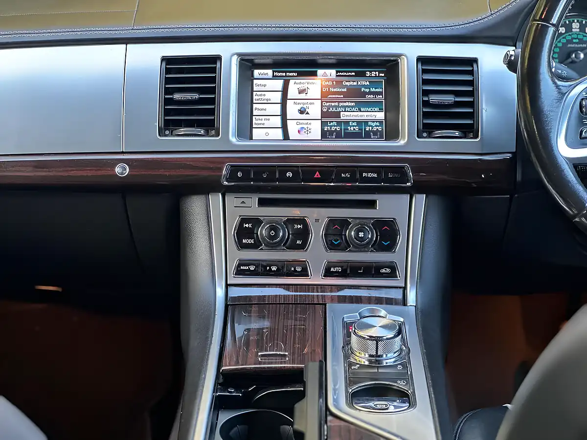 Used 2014 Jaguar Xf Portfolio Black - Interior and Exterior details 8