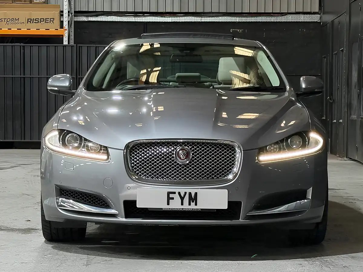 Used 2014 Jaguar Xf Portfolio Grey - Interior and Exterior details 7