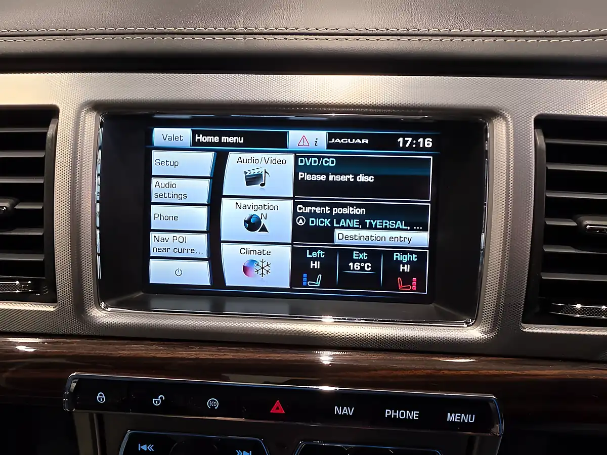 Used 2014 Jaguar Xf Portfolio Grey - Interior and Exterior details 12