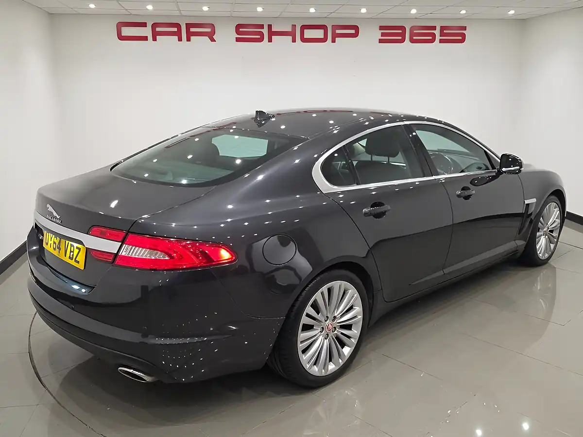 Used 2014 Jaguar Xf Portfolio Grey - Interior and Exterior details 7
