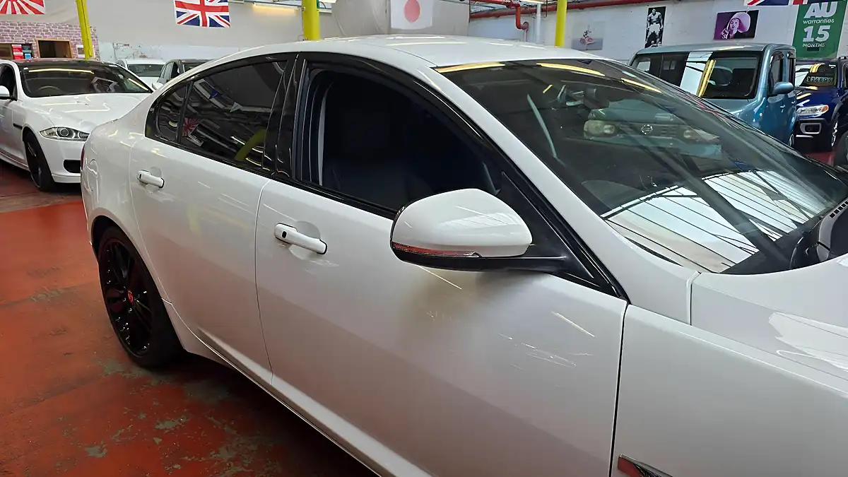 Used 2014 Jaguar Xf Portfolio White - Interior and Exterior details 16