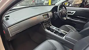 Used 2014 Jaguar Xf Portfolio White - Interior and Exterior details 5