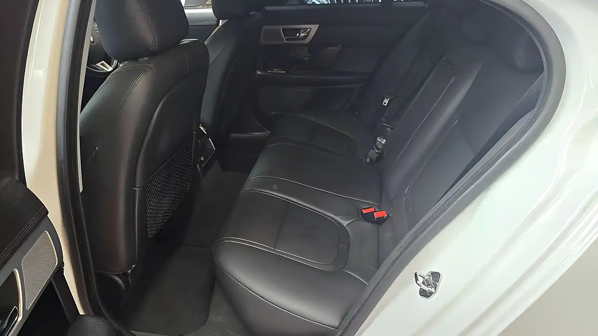 Used 2014 Jaguar Xf Portfolio White - Interior and Exterior details 8