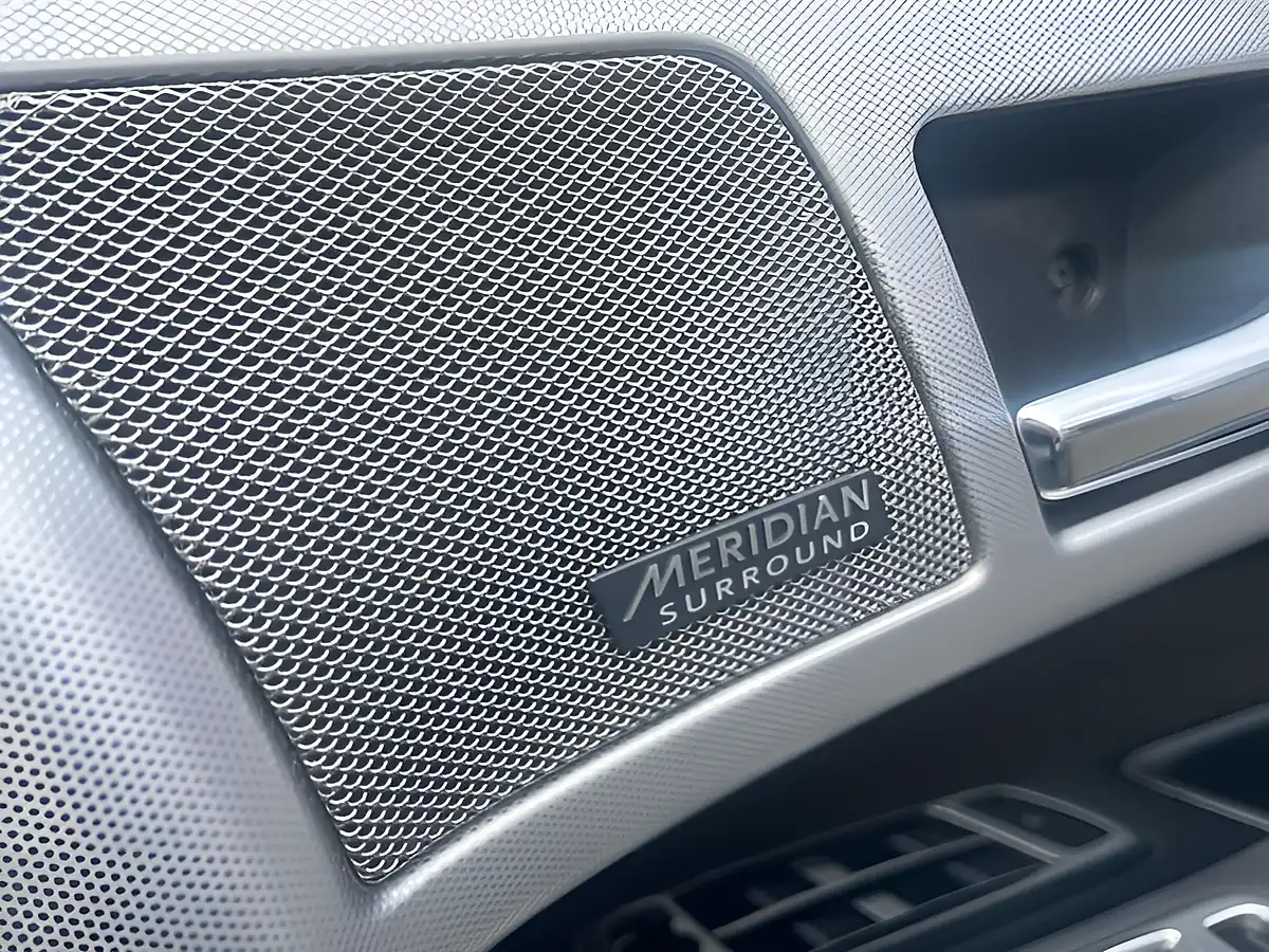 Used 2014 Jaguar Xf Portfolio White - Interior and Exterior details 17