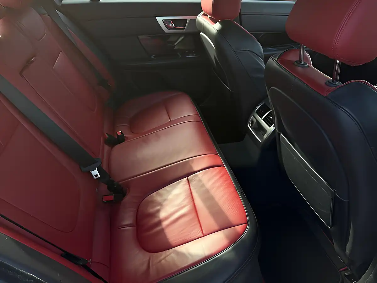 Used 2014 Jaguar Xf Portfolio White - Interior and Exterior details 12