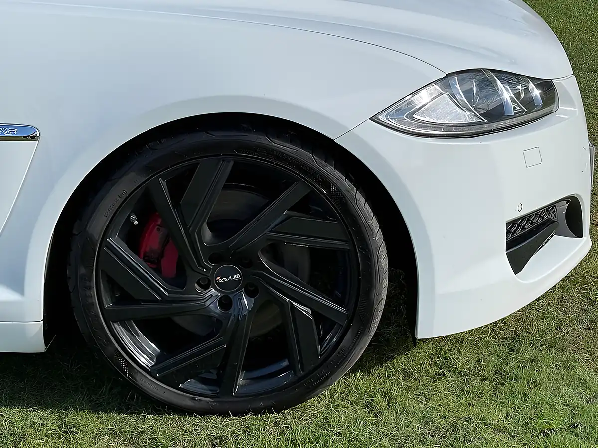 Used 2014 Jaguar Xf Portfolio White - Interior and Exterior details 8