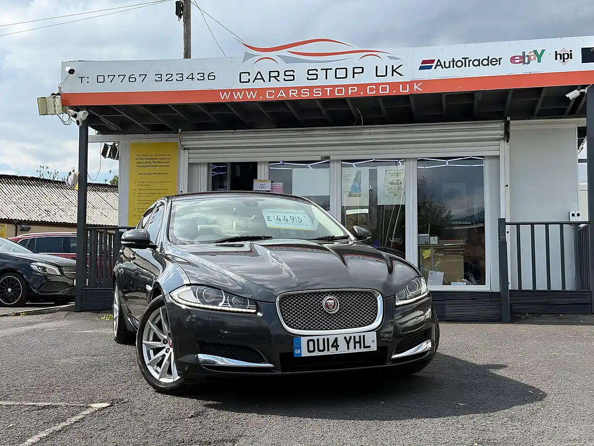 Used 2014 Jaguar Xf Premium Luxury Grey - Interior and Exterior details 3