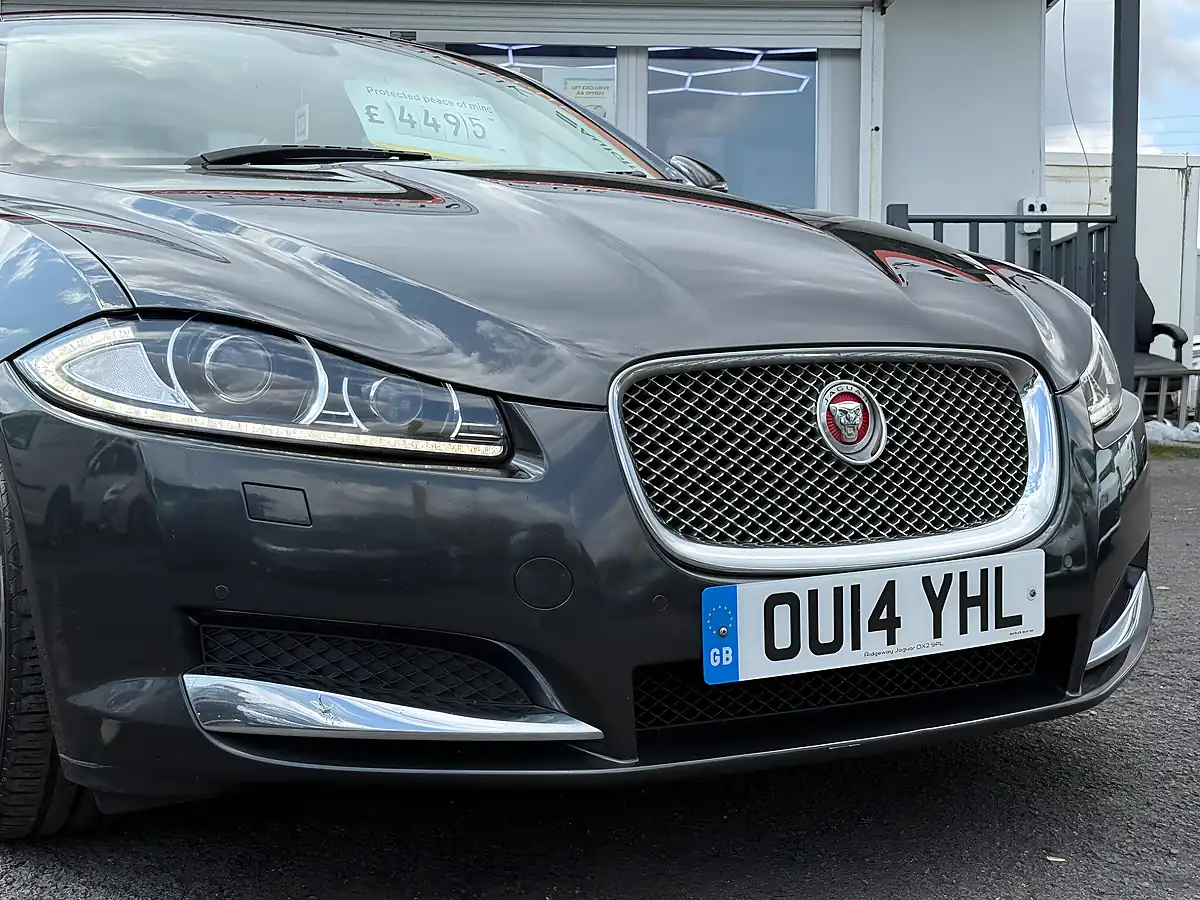 Used 2014 Jaguar Xf Premium Luxury Grey - Interior and Exterior details 6