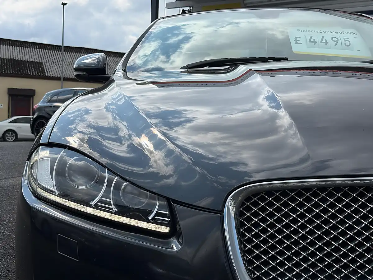 Used 2014 Jaguar Xf Premium Luxury Grey - Interior and Exterior details 8