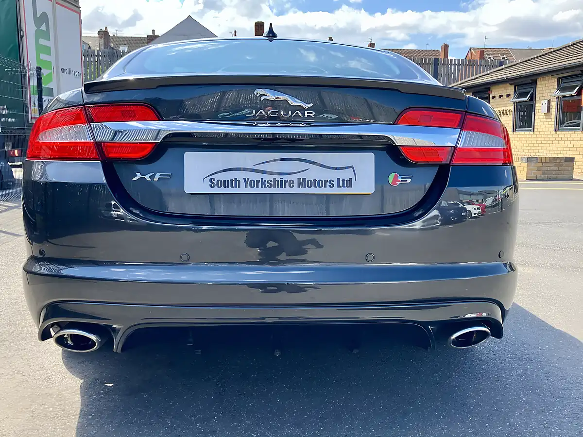 Used 2014 Jaguar Xf Premium Luxury Grey - Interior and Exterior details 5