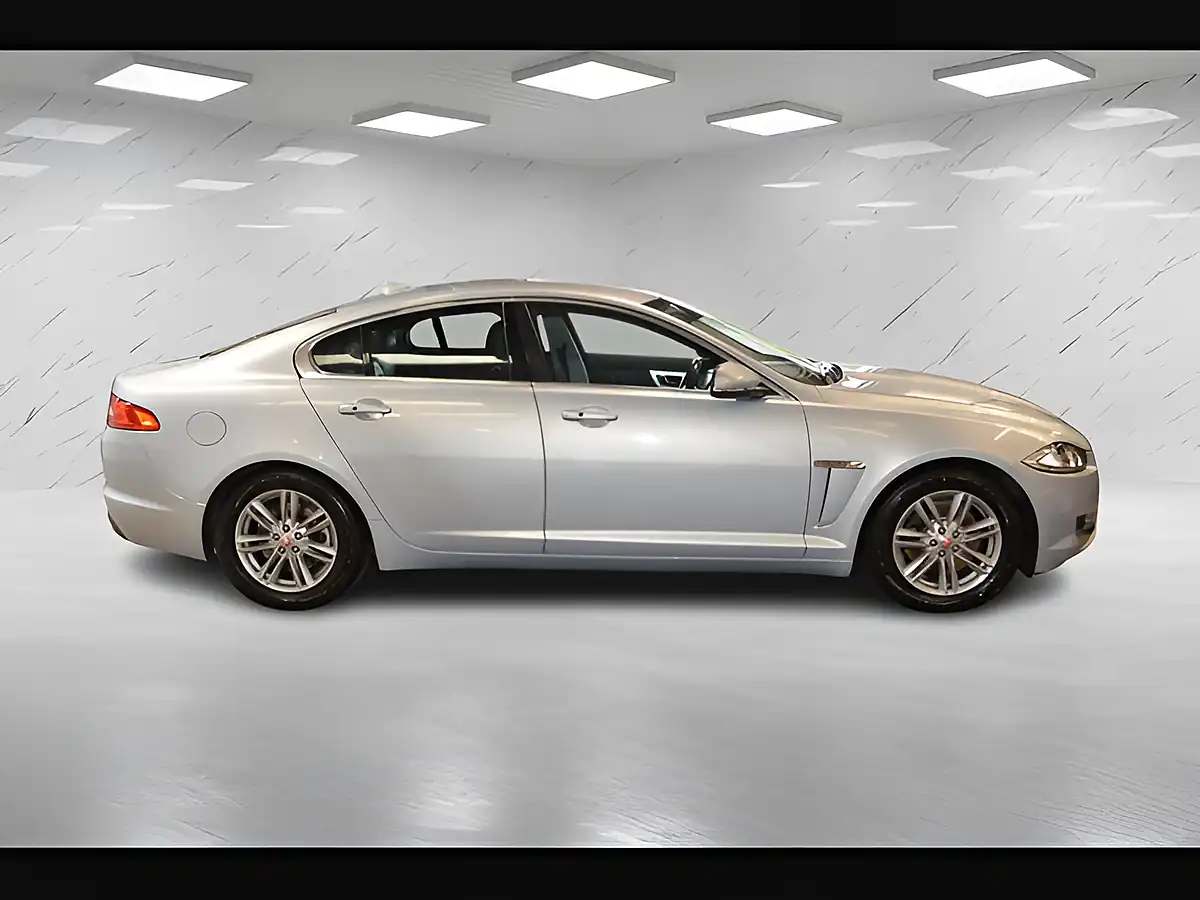 Used 2014 Jaguar Xf Premium Luxury Osmium Blue - Interior and Exterior details 9