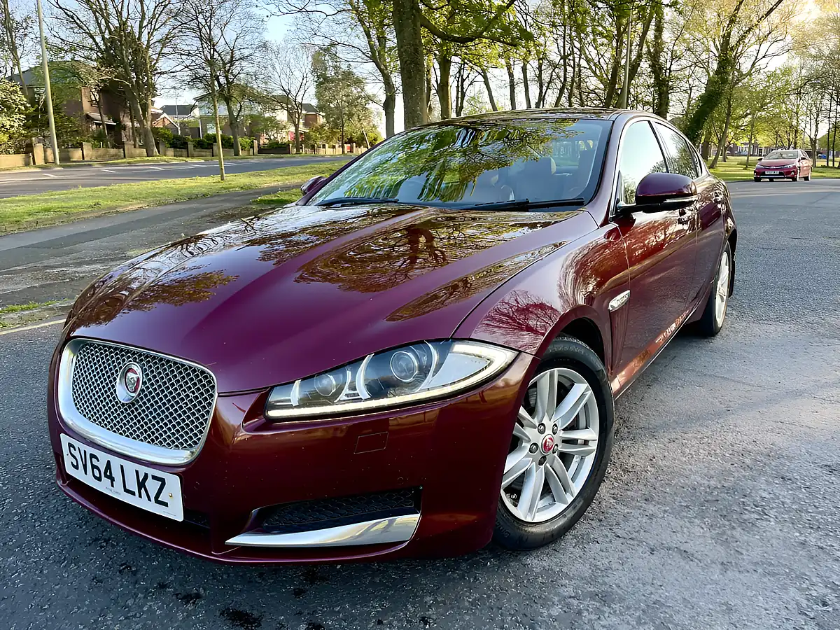 Used 2014 Jaguar Xf Premium Luxury Red - Front View
