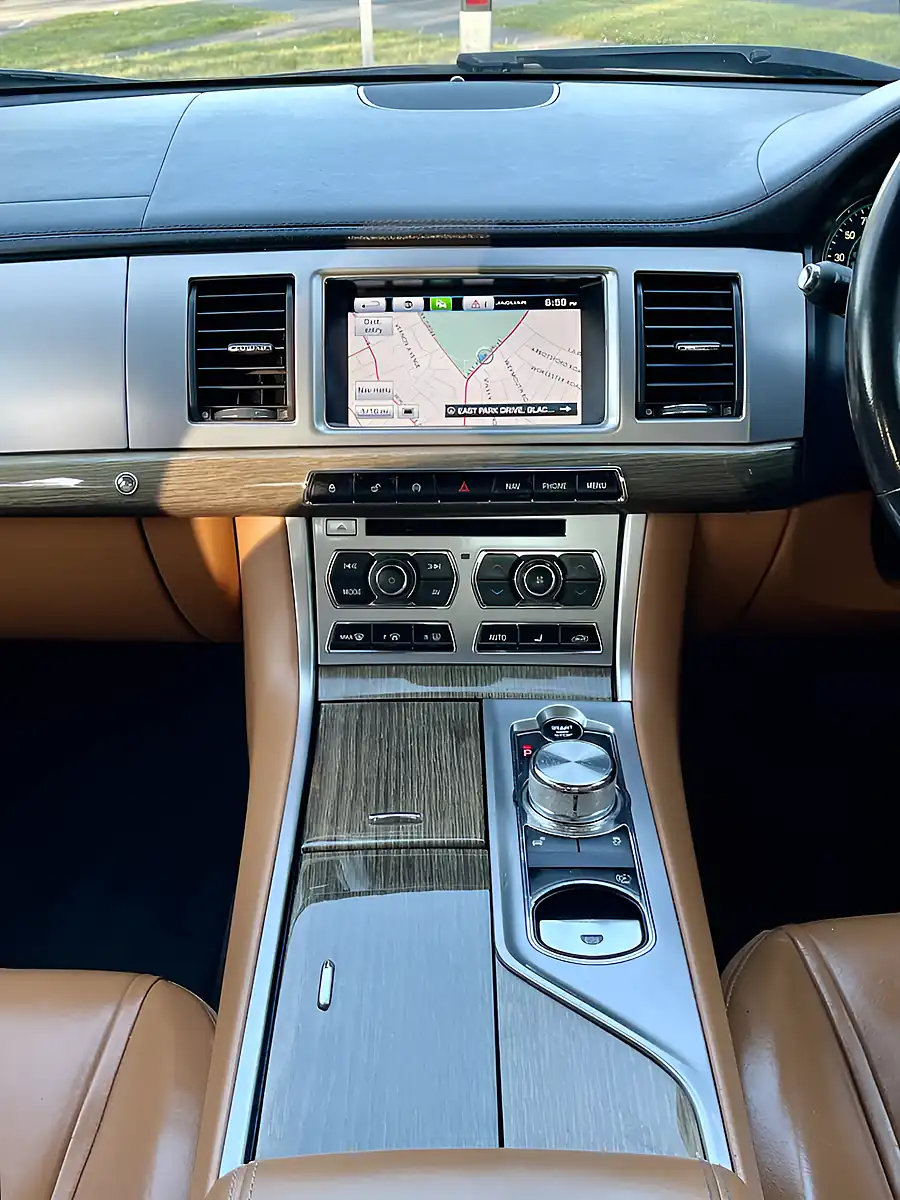 Used 2014 Jaguar Xf Premium Luxury Red - Interior and Exterior details 16