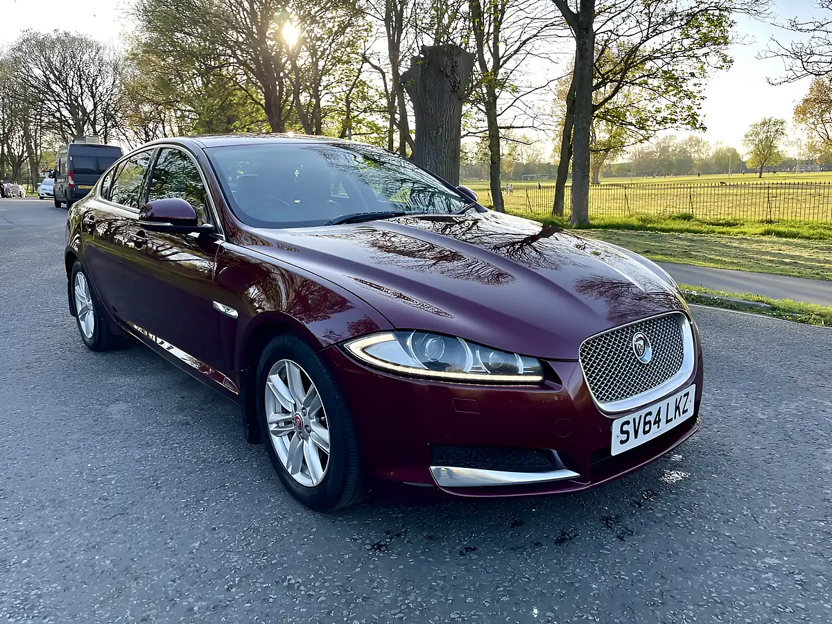 Used 2014 Jaguar Xf Premium Luxury Red - Interior and Exterior details 3