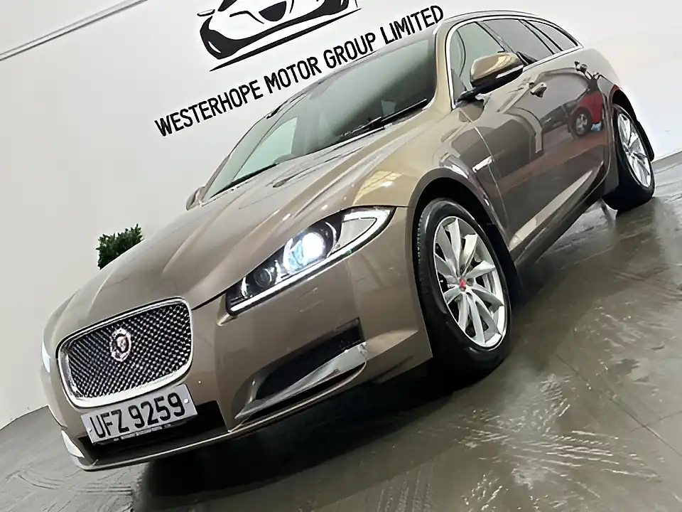 Used 2014 Jaguar Xf Premium Luxury Sportbrake Bronze - Interior and Exterior details 12