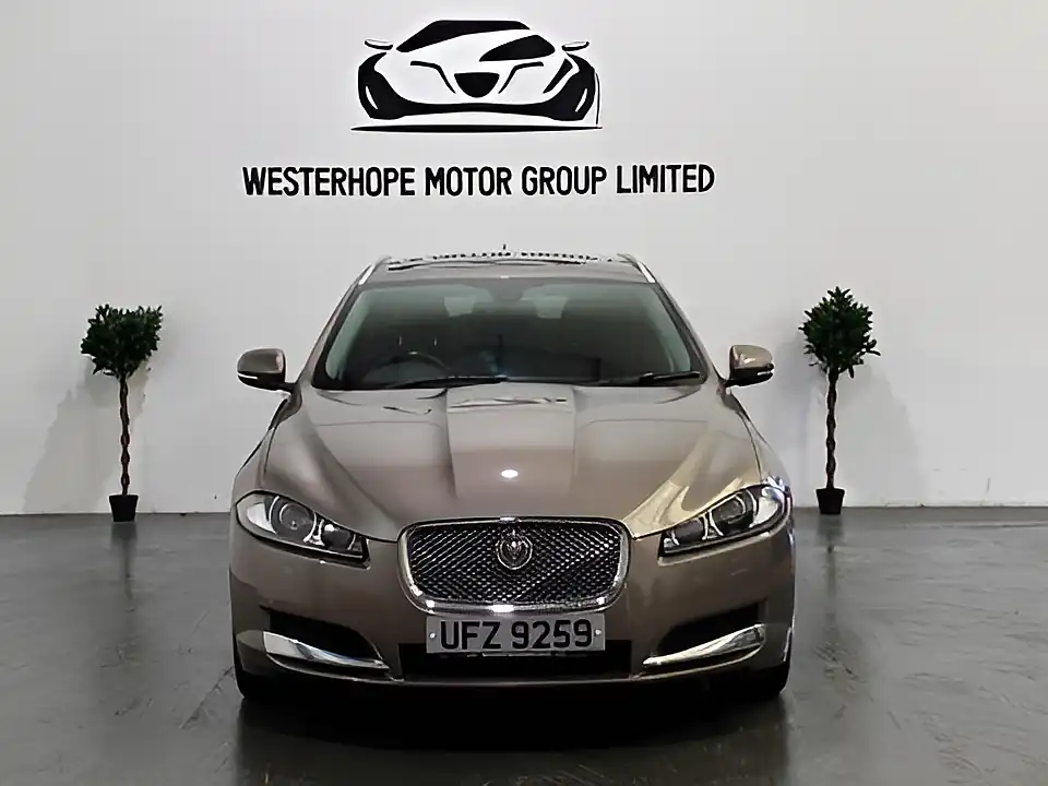 Used 2014 Jaguar Xf Premium Luxury Sportbrake Bronze - Interior and Exterior details 7