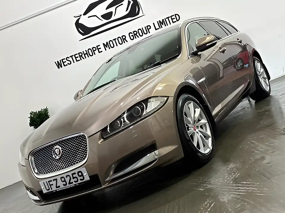 Used 2014 Jaguar Xf Premium Luxury Sportbrake Bronze - Interior and Exterior details 8