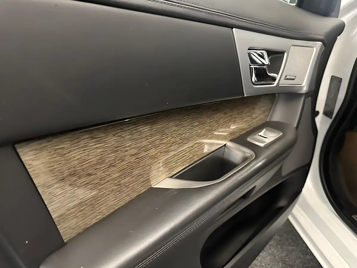 Used 2014 Jaguar Xf Premium Luxury White - Interior and Exterior details 11