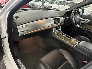 Used 2014 Jaguar Xf Premium Luxury White - Interior and Exterior details 7