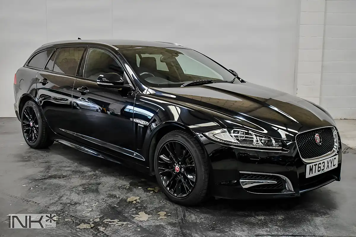 Used 2014 Jaguar Xf R-Sport Black - Front View
