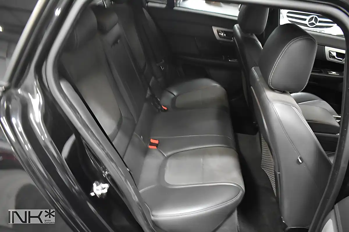 Used 2014 Jaguar Xf R-Sport Black - Interior and Exterior details 11