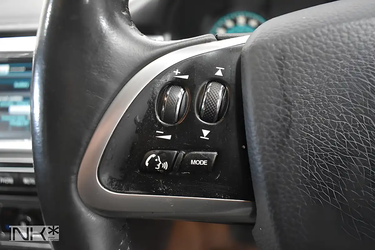 Used 2014 Jaguar Xf R-Sport Black - Interior and Exterior details 12