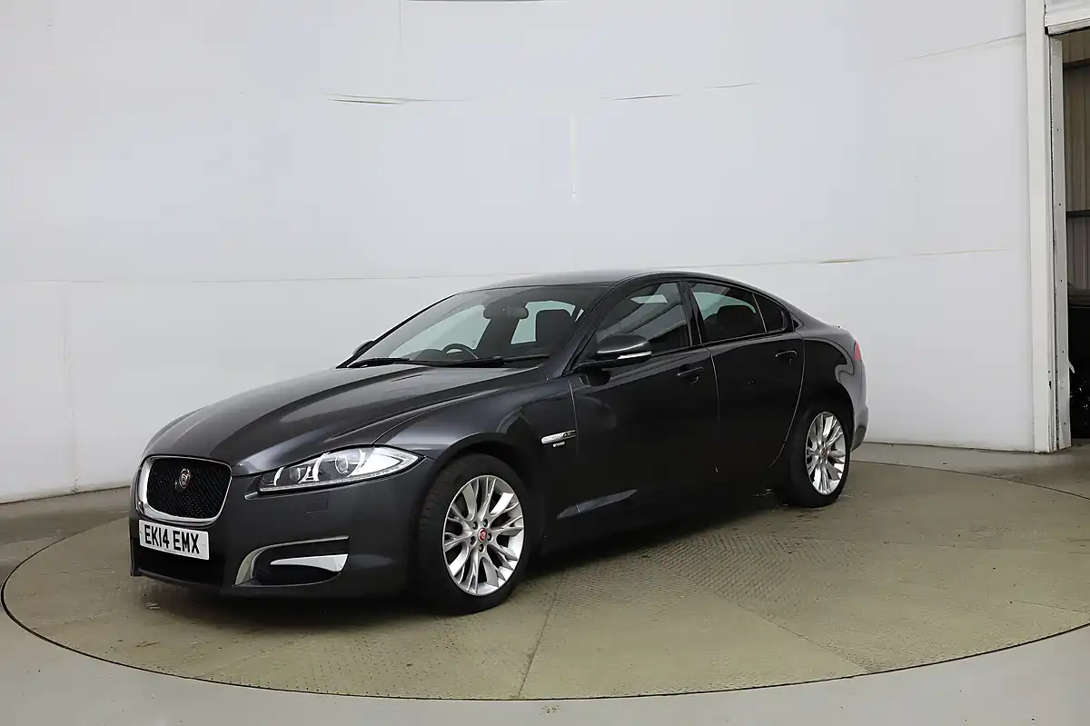 Used 2014 Jaguar Xf R-Sport Grey - Front View