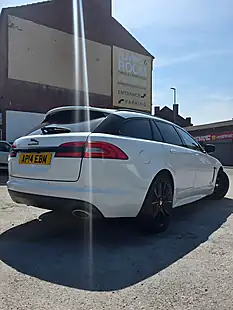 Used 2014 Jaguar Xf R-Sport Sportbrake White - Interior and Exterior details 6