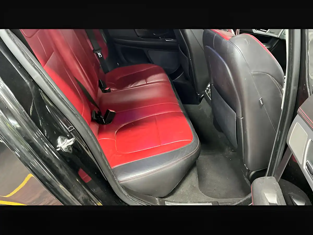 Used 2014 Jaguar Xf S Portfolio Black - Interior and Exterior details 10