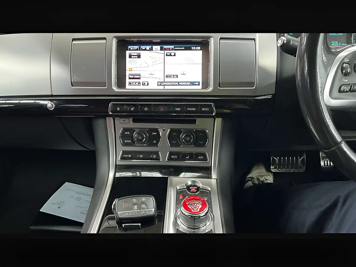 Used 2014 Jaguar Xf S Portfolio Black - Interior and Exterior details 13