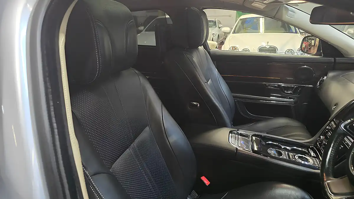 Used 2014 Jaguar Xj Supersport Silver - Interior and Exterior details 10