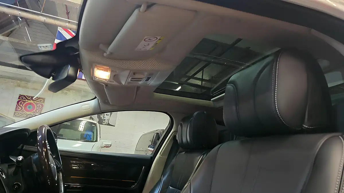Used 2014 Jaguar Xj Supersport Silver - Interior and Exterior details 15