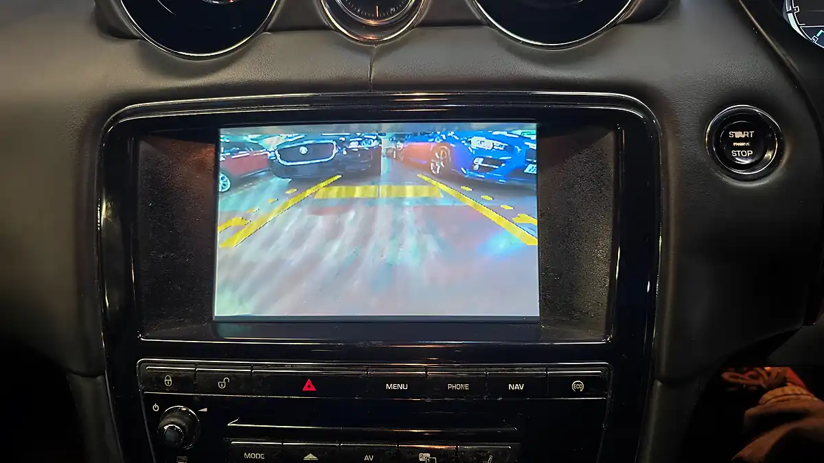 Used 2014 Jaguar Xj Supersport Silver - Interior and Exterior details 8