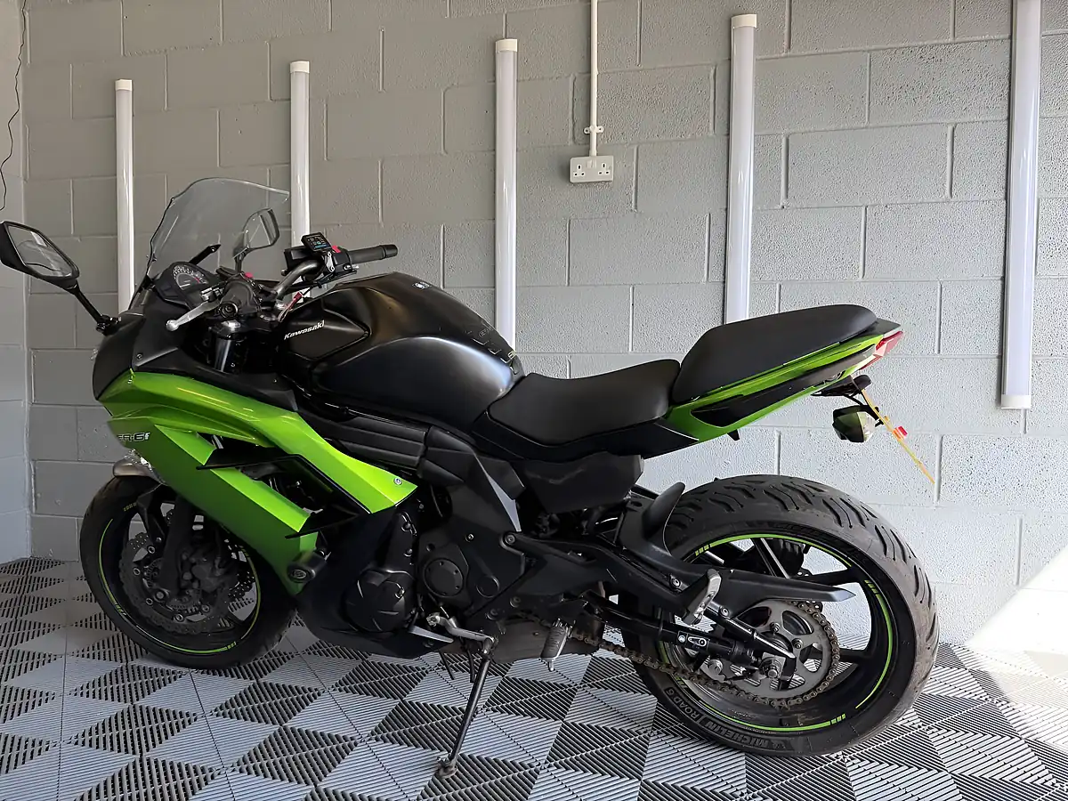 Used 2014 Kawasaki ER-6F Super Sports Abs Green - Interior and Exterior details 16