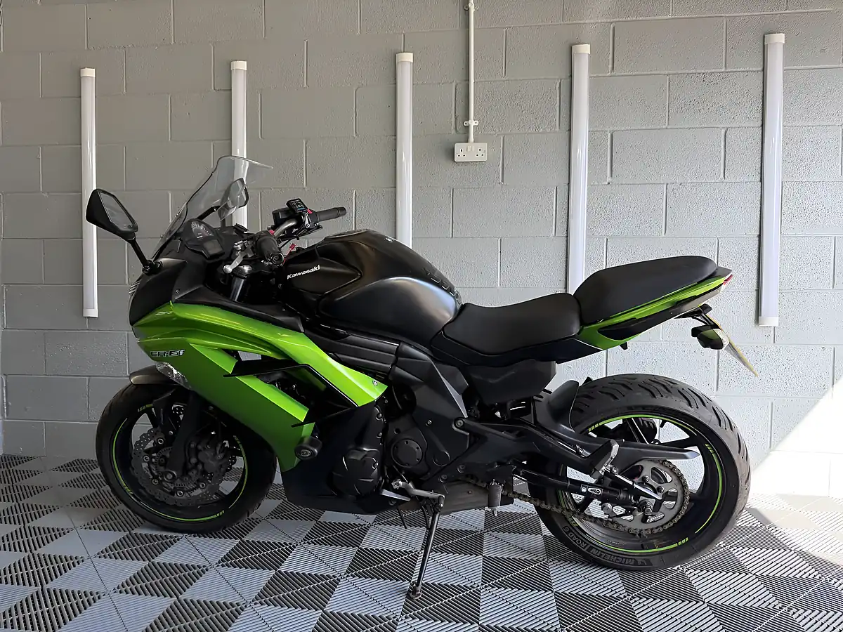 Used 2014 Kawasaki ER-6F Super Sports Abs Green - Interior and Exterior details 17