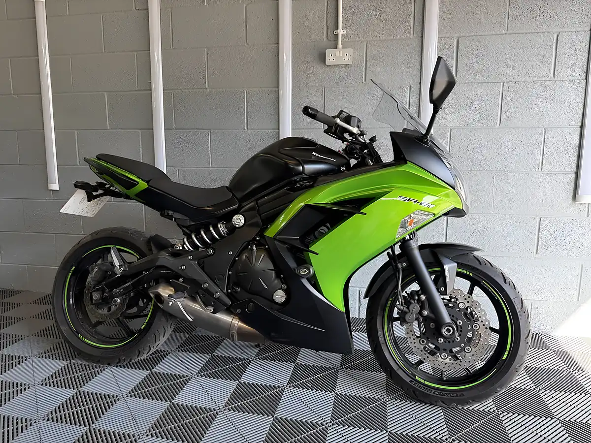 Used 2014 Kawasaki ER-6F Super Sports Abs Green - Interior and Exterior details 2