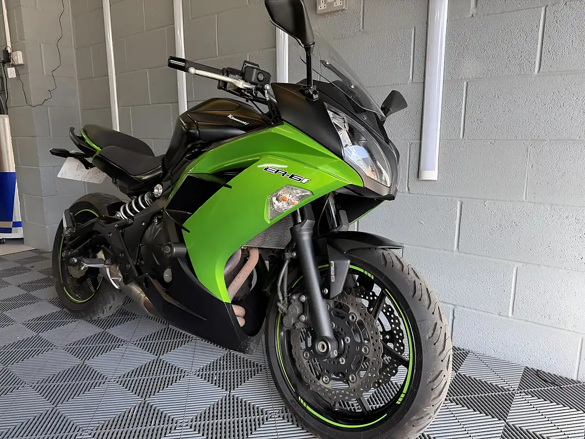 Used 2014 Kawasaki ER-6F Super Sports Abs Green - Interior and Exterior details 5