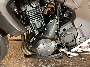 Used 2014 Kawasaki ER-6N Red - Interior and Exterior details 16