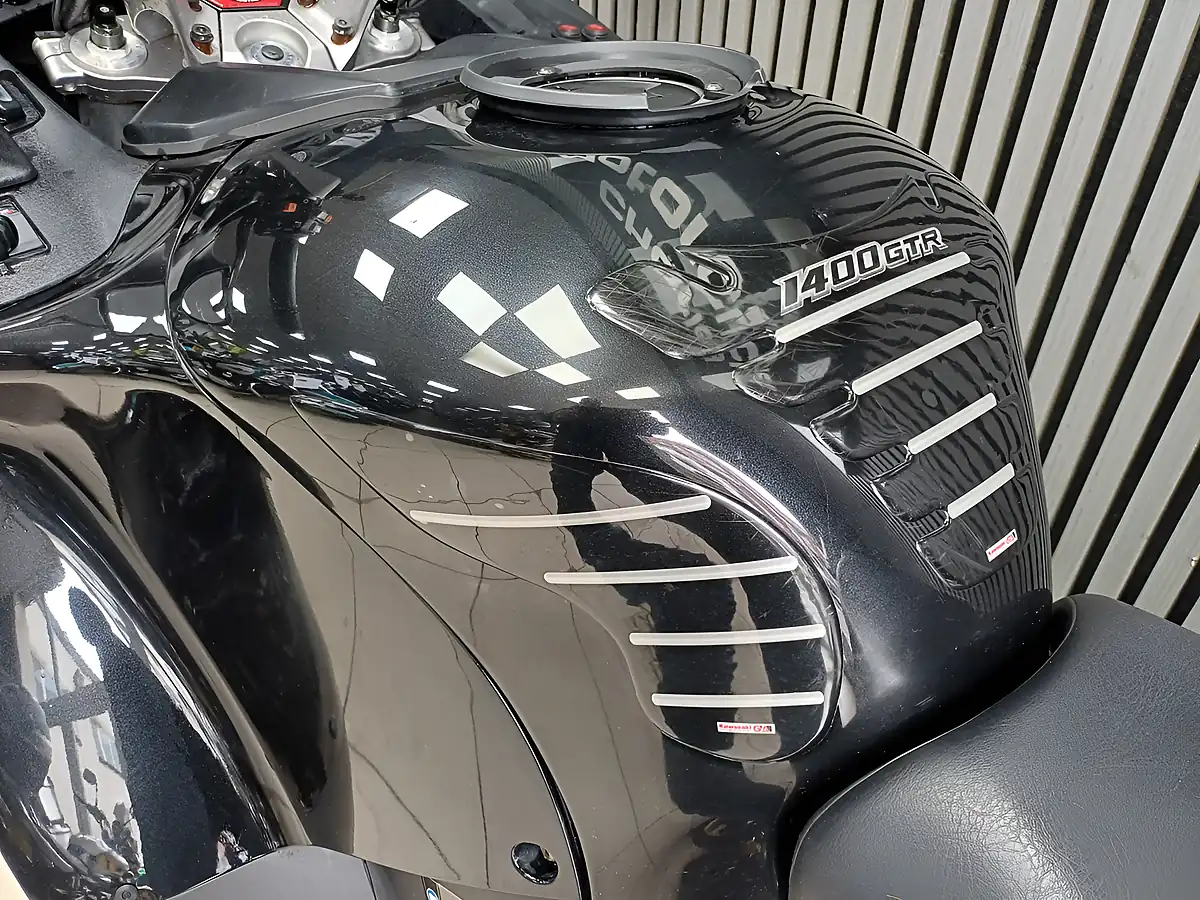 Used 2014 Kawasaki GTR1400 Tourer Black/Bronze - Interior and Exterior details 11