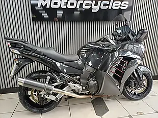 Used 2014 Kawasaki GTR1400 Tourer Black/Bronze - Interior and Exterior details 5