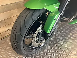 Used 2014 Kawasaki Z Green - Interior and Exterior details 18
