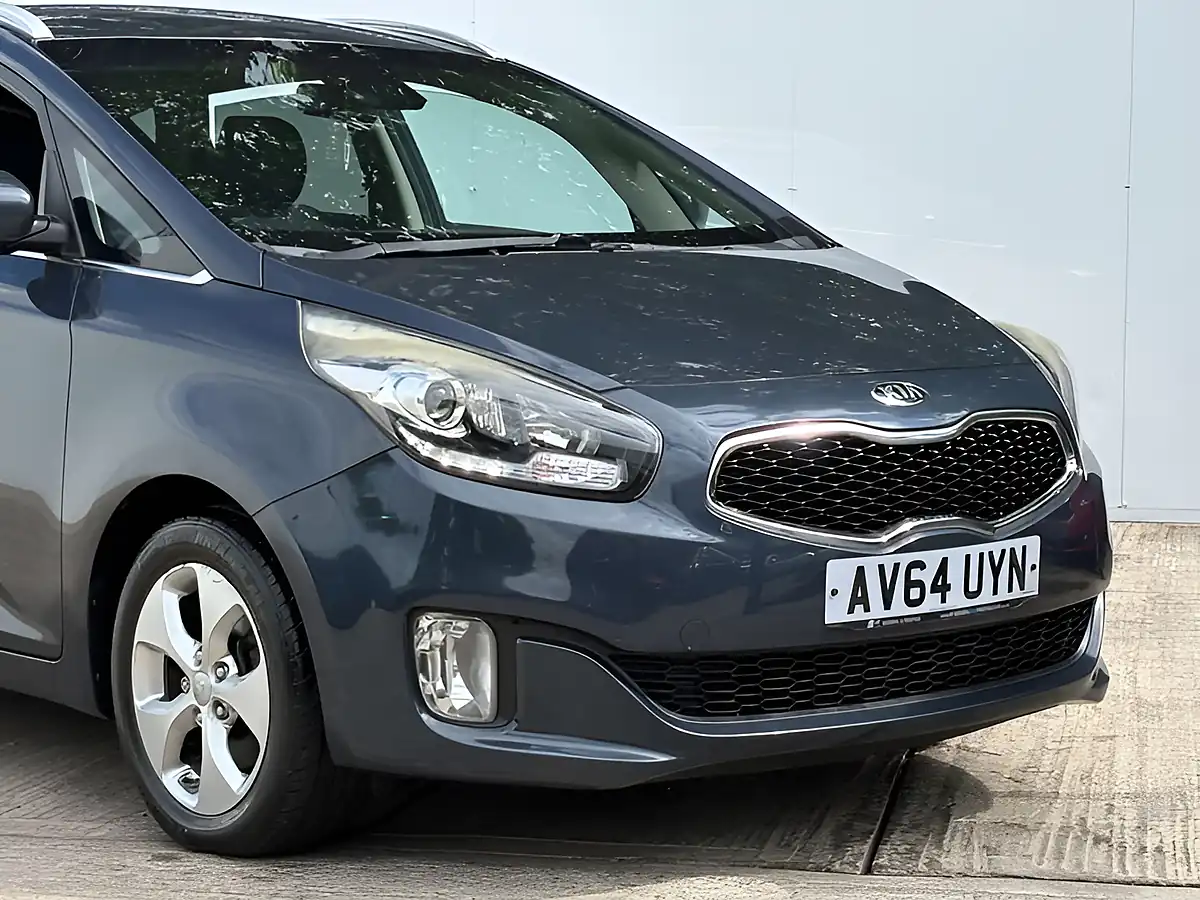 Used 2014 Kia Carens 2 Ecodynamics Powder Blue - Interior and Exterior details 2