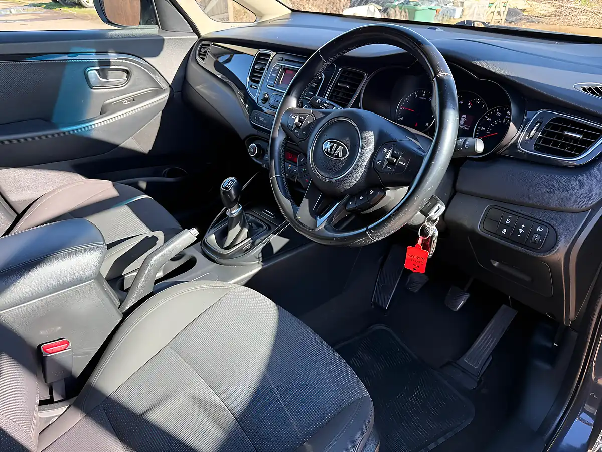 Used 2014 Kia Carens 2 Grey - Interior and Exterior details 19
