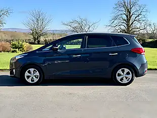 Used 2014 Kia Carens 2 Grey - Interior and Exterior details 4
